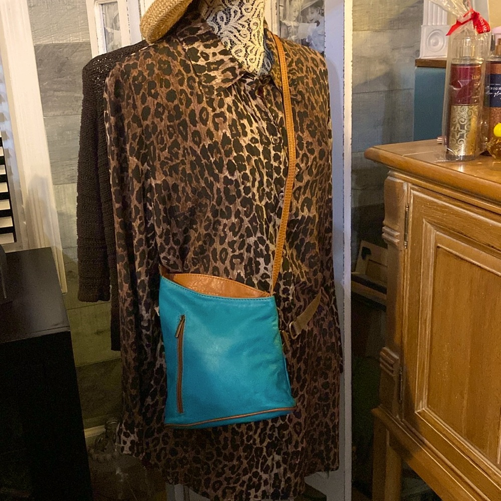 Zagara made in Italy turquoise leather crossbody with adjustable strap